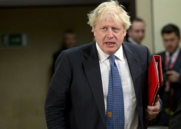 Boris Johnson busca en Teherán la libertad de una irano-británica
