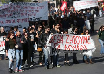 Desigual seguimiento de la enésima huelga general contra la austeridad en Grecia