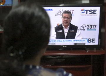 OEA pede novas eleições em Honduras enquanto órgão eleitoral declara vitória do atual presidente