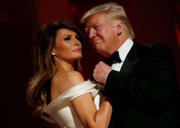 Donald Trump y su esposa Melania, bailando.