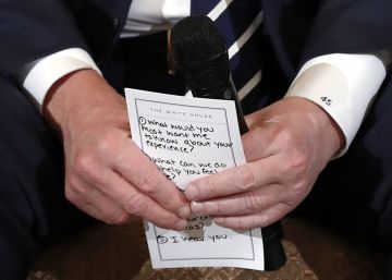 Trump dice que los colegios estarían seguros con profesores armados y con entrenamiento militar