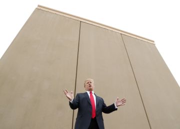 Trump, al mur: els immigrants “són escaladors professionals”