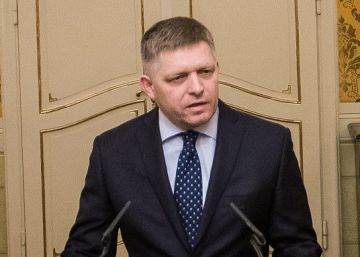 El presidente eslovaco acepta la dimisión del primer ministro, Robert Fico