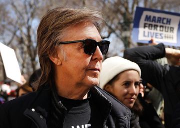 Paul McCartney protesta contra las armas en Nueva York en recuerdo de John Lennon