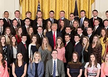 Críticas a Trump en las redes por la falta de diversidad entre los becarios de la Casa Blanca