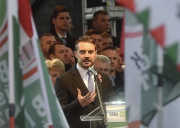 El xenófobo y ultraderechista Jobbik cambia de piel para cazar votos