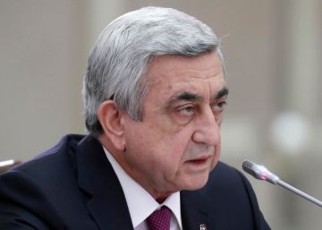 El primer ministro de Armenia, obligado a dimitir por las protestas populares