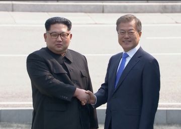 Líderes das duas Coreias selam cúpula histórica com um aperto de mãos