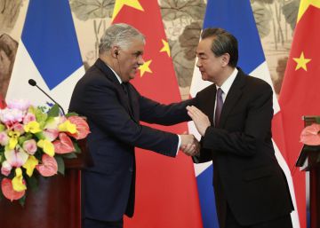República Dominicana rompe relaciones con Taiwán y las establece con China