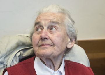 ‘Vovó nazista’ condenada por negar o Holocausto vai para a prisão