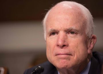 McCain no quiere que Trump acuda a su entierro