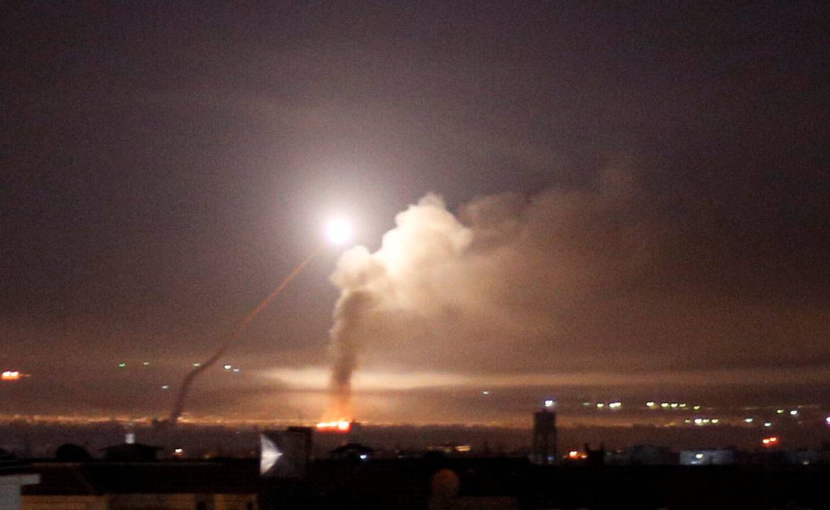 Disparos de misil vistos desde Damasco, esta misma noche.