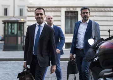La UE ve con inquietud la inestabilidad en Italia y el contagio a la periferia
