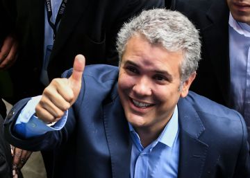 El uribista Duque y el izquierdista Petro se disputarán la presidencia de Colombia en junio
