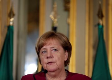 Merkel defiende reformas limitadas para la Eurozona