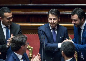El primer ministro de Italia asume el discurso antiinmigración de Salvini