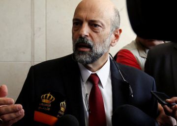 El primer ministro jordano promete retirar la reforma fiscal que desató las protestas