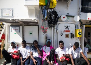“¡Qué voy a hacer! Estoy en medio del mar. ¿Esto puede durar un mes?”