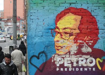 La economía profundiza la pugna entre Duque y Petro en Colombia