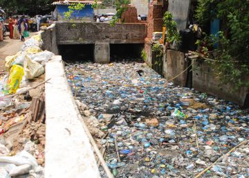Bombay declara la guerra a las bolsas de plástico