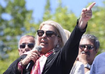 Una diputada argentina llama a dar más propinas para combatir la crisis