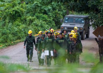 Rescatados otros cuatro niños de la cueva de Tailandia