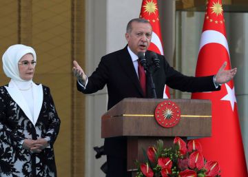 Erdogan nombra un Gobierno de continuidad y a su yerno al frente del Tesoro