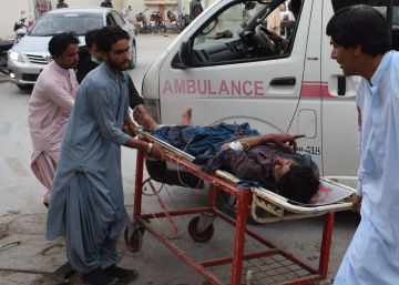 Al menos 128 muertos en un atentado en un mitin en Pakistán, uno de ellos candidato a las elecciones