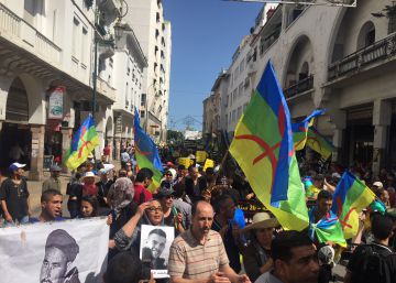 Miles de personas marchan en Rabat por la libertad de los presos del Rif