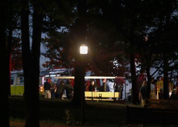 Al menos 11 muertos al hundirse un barco anfibio para turistas en un lago de Misuri