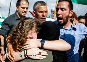 Adolescente ícone da resistência palestina sai de prisão israelense após cumprir pena