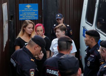 Los cuatro miembros de Pussy Riot arrestados en la final del Mundial, detenidos de nuevo tras su liberación