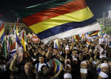 Decenas de miles de israelíes protestan contra la ‘ley de la discriminación’