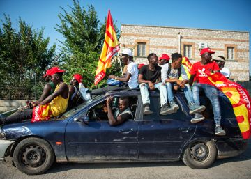 Los inmigrantes del sur de Italia se rebelan contra la explotación en el campo