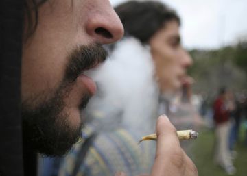La legalización de la marihuana eleva la violencia entre narcotraficantes en Uruguay