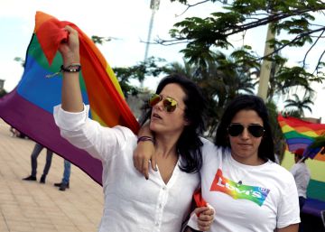 Costa Rica pospone la legalización del matrimonio igualitario