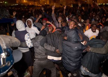Marruecos desplaza a centenares de migrantes subsaharianos de Nador y Tánger al sur del país
