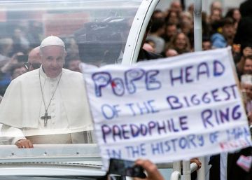 Ex-alto funcionário do Vaticano acusa o Papa de encobrir abusos sexuais