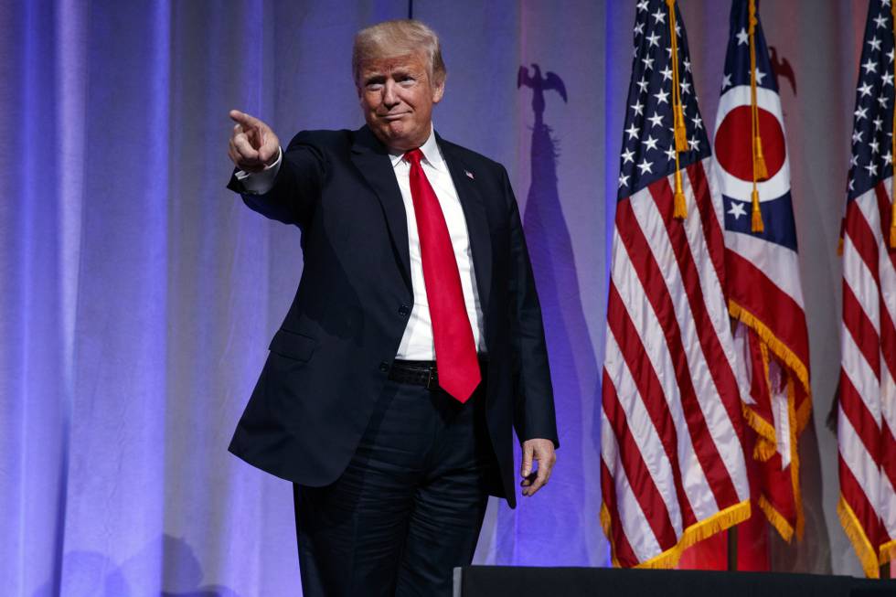 Trump desiste de aumentar salario a los empleados