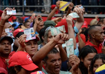 El carnet de la patria de Maduro para tratar de paliar la crisis