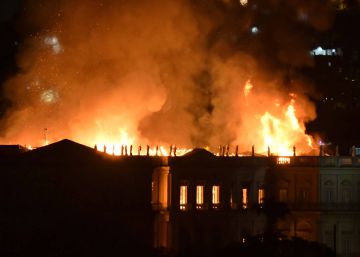 Un incendi destrueix el Museu Nacional de Rio, un dels més antics del Brasil