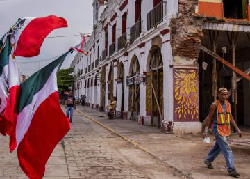 Un año entre los escombros y el olvido