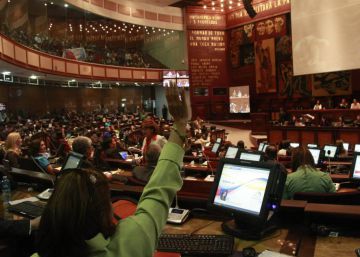 Un escándalo de pagos sacude la Asamblea de Ecuador