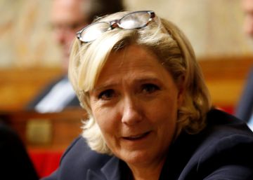Un tribunal ordena una evaluación psiquiátrica de Marine Le Pen
