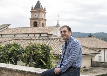 El templo populista de Bannon en Italia