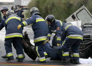 Seis muertos en una colisión frontal entre dos vehículos en Portugal