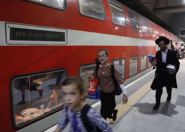 El nuevo tren rápido que une Tel Aviv y Jerusalén en media hora echa a andar