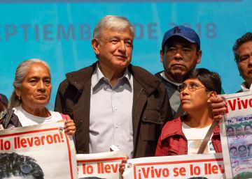 Los padres de los 43 de Ayotzinapa vuelcan su esperanza de justicia en López Obrador