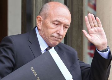 El ministro del Interior francés dimite y agrava la crisis de Macron