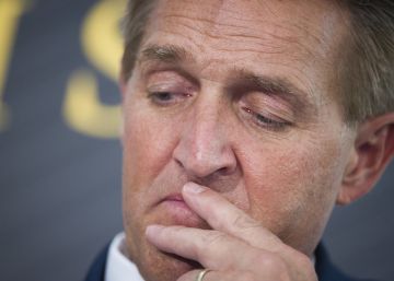 Jeff Flake, entre la disciplina republicana y el desprecio a Trump